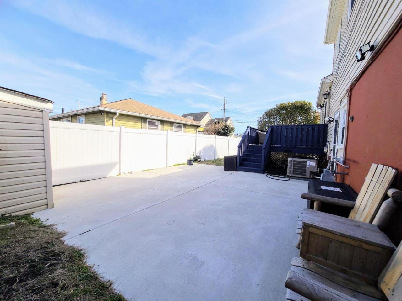 Stylish Cozy Quiet Family Retreat And Romantic Getaway Sleeps Up To 7 With Fast Wifi, Free Parking, Work Station, Alexa Enabled, Fenced In Backyard For Pets Grill Party Patio, Porch, Beach, Canal, Stadium,Boardwalk Restaurants, And Much More! Atlantic City Zewnętrze zdjęcie
